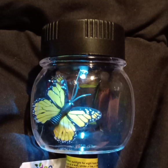 40 Butterfly in a jar solar lights - Picture 4 of 6